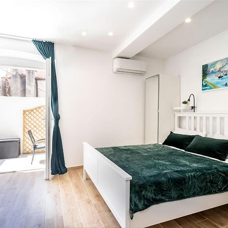 Apartments Marta 察夫塔特 外观 照片