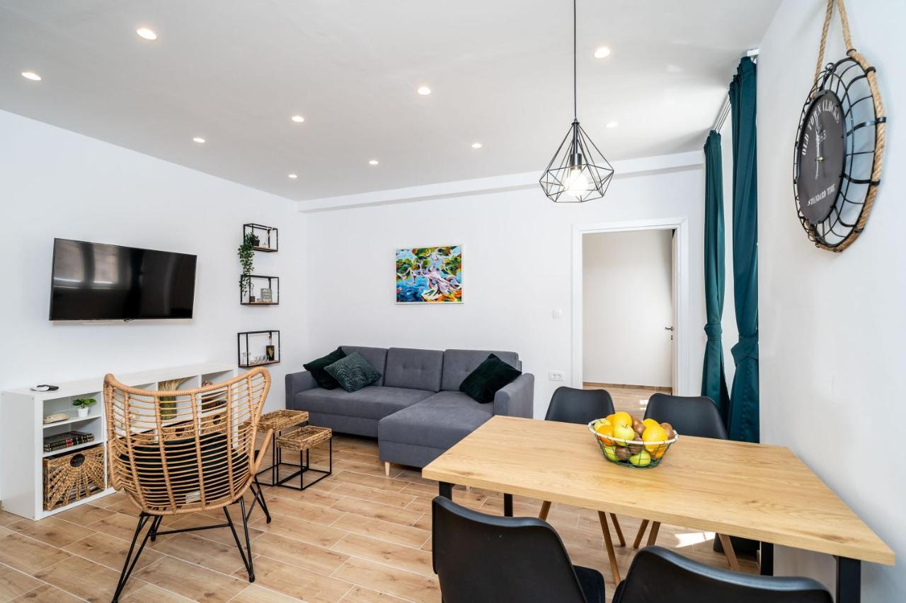 Apartments Marta 察夫塔特 外观 照片