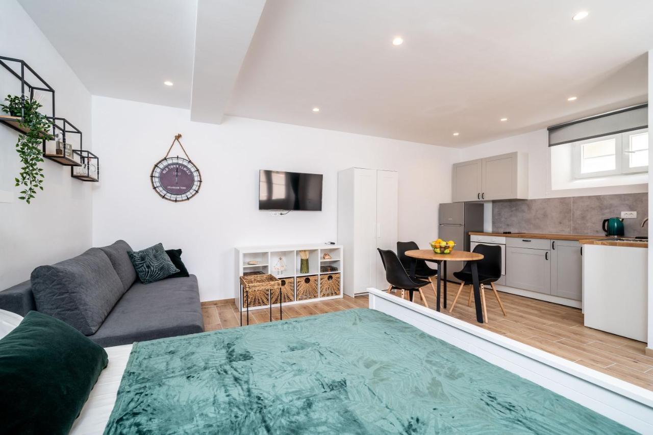 Apartments Marta 察夫塔特 外观 照片